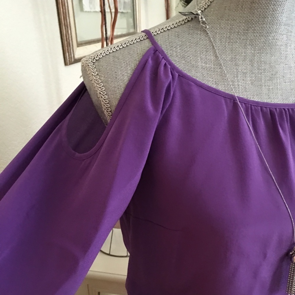 Silk - new w/o tag. WHBM Open shoulder dress - Picture 2 of 4